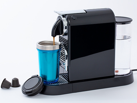 Obrázek: myvivero-thermobecher-unter-kaffeemaschine-480x360-lpmyvivero